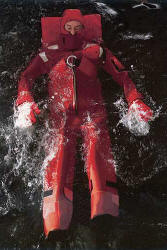Stearns i590 cold water immersion suit